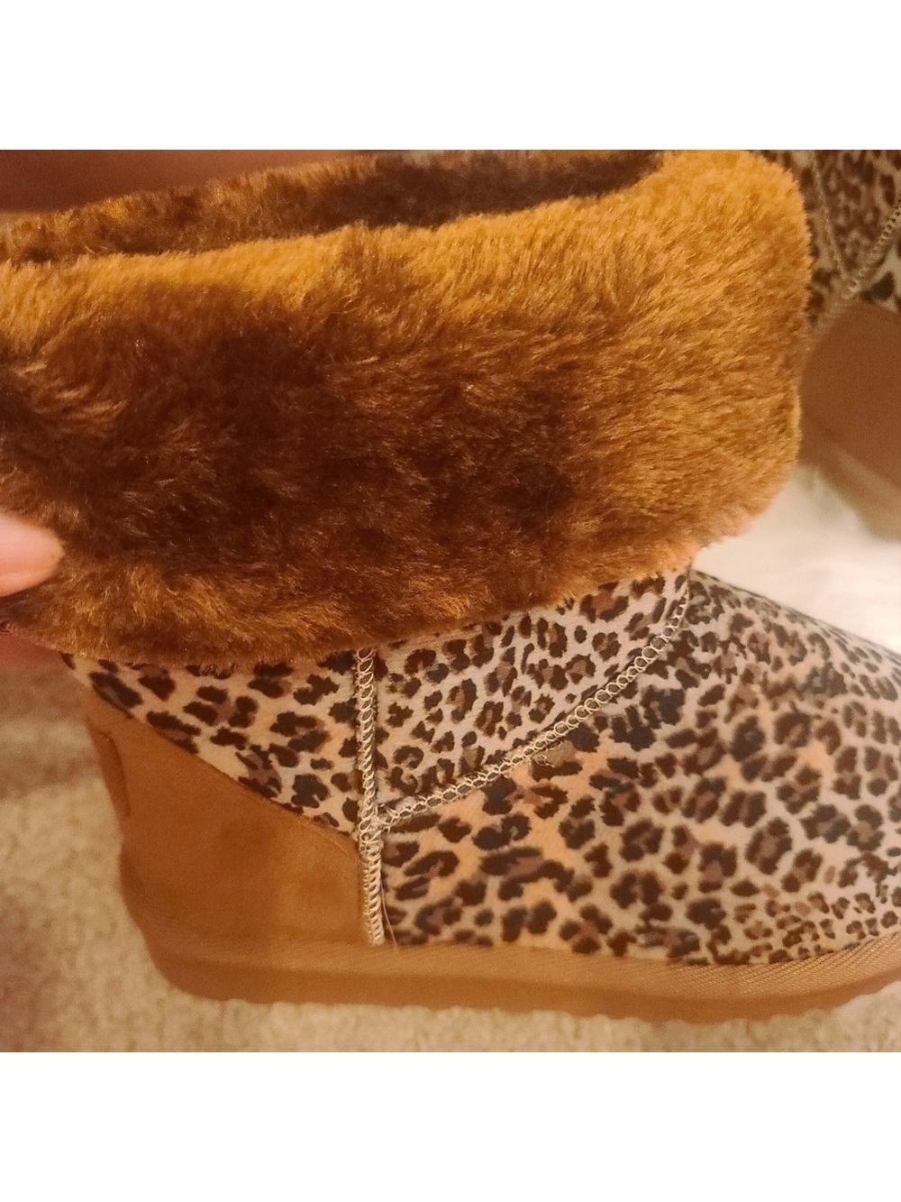 BNIB child's Wi-Fi Fuzzy leopard print boots! - Picture 6 of 11